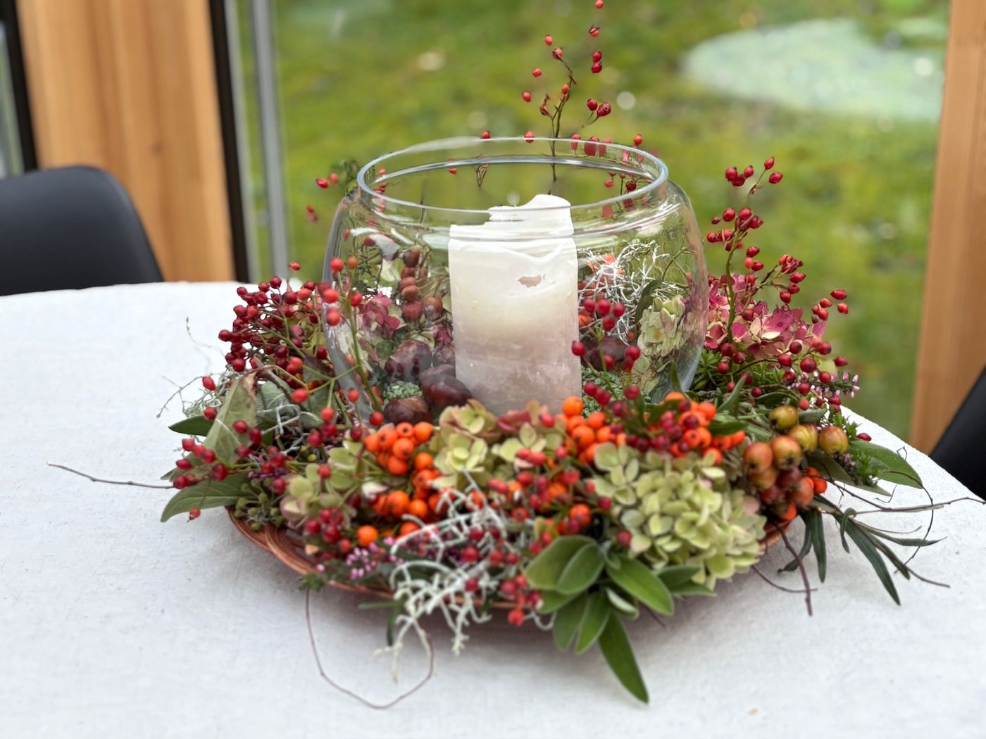 Herbstlicher Tischkranz mit Kerze