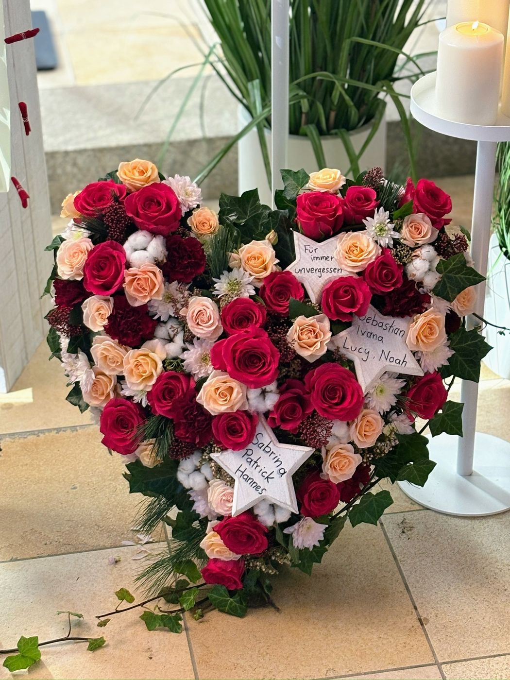 Herz aus roten Rosen